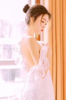 迷人的保姆线观电影